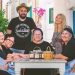 Οι GANGSTERS Κρητικές γιαγιάδες προκαλούν βεντέτα με τους TRAPPERS και γίνονται VIRAL