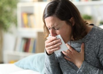 6 σημάδια ότι ο βήχας σας είναι σύμπτωμα καρδιακής νόσου