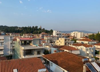 Προσεγμένο διαμέρισμα προς πώληση στο κέντρο των ΤΡΙΚΑΛΩΝ