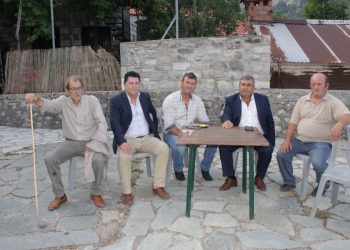 «ΤΟ ΔΙΠΛΟΚΑΓΓΕΛΟ» στην κοινότητα Νεραΐδας παρουσία του Δημάρχου Πύλης