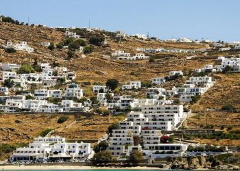Μύκονο: Έκλεψαν κοσμήματα αξίας 200.000 σε βίλα που διαμένει Πορτογάλος ποδοσφαιριστής