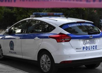 Θεσσαλονίκη: Πυροβόλησε κατά λάθος μέσα σε αστυνομικό τμήμα