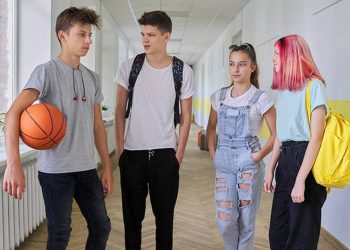 Σε ποια ηλικία ωριμάζουν τα αγόρια και σε ποια τα κορίτσια