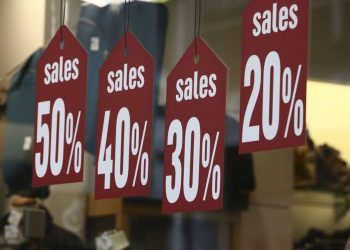 Θερινές εκπτώσεις 2022: Πότε ξεκινούν – Τι πρέπει να προσέξουν οι καταναλωτές