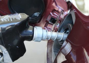 Fuel pass 2: Η σειρά που θα κάνουν αίτηση τα ΑΦΜ – Τα ποσά για κάθε δικαιούχο