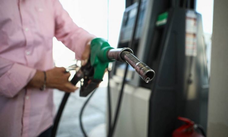 Fuel Pass 2: Πότε ανοίγει η πλατφόρμα – Ποιοι θα πάρουν 60, ποιοι 80 και ποιοι 100 ευρώ