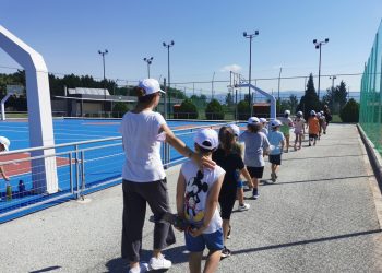Άθληση, παιχνίδια και χορός στην 1η «καλοκαιρινή απόδραση» των ΚΔΑΠ του Δ. Τρικκαίων