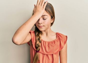 Πώς να βοηθήσετε τα παιδιά να μάθουν από τα λάθη τους