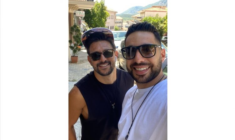 Όταν ο Βασίλης ΑΚΑ eyebrow Dj music production συνάντησε τον Νίκο Γιάννη του Survivor στο Καστράκι