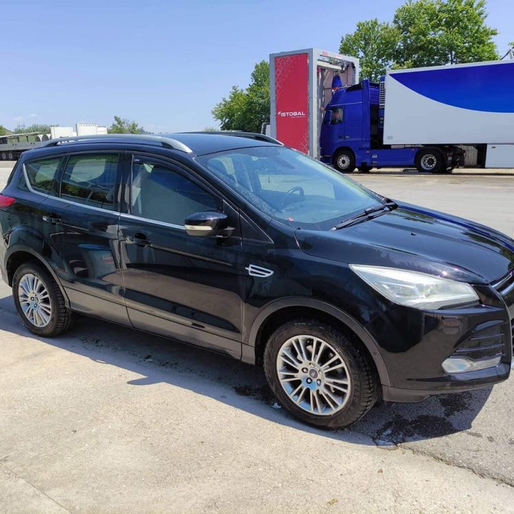 Πωλείται τζιπ FORD KUGA