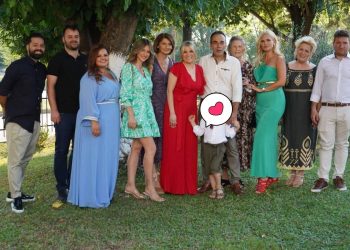 Με καλλιτεχνικές… πινελιές η βάφτιση του γιου της ηθοποιού Γωγώς Κατσιανάκου και του Γιώργου Βλάχου