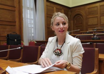 Δριτσέλη : Το νομοσχέδιο Κεραμέως απειλεί ανοικτά το μέλλον της δημόσιας παιδείας