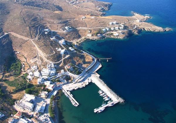 Η Κύθνος των 100 παραλιών – Το απόλυτο γαλάζιο βρίσκεται μια ανάσα από την Αττική (vid)