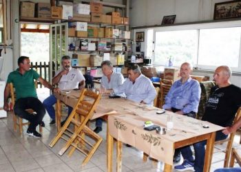 Επισκέψεις Μαράβα σε τοπικές κοινότητες