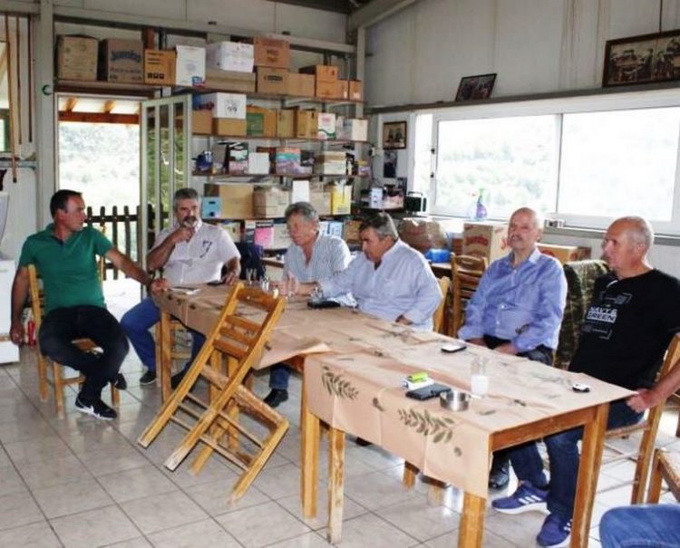 Επισκέψεις Μαράβα σε τοπικές κοινότητες