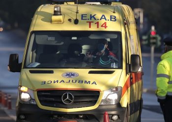 Βουτιά στο κενό από τον 5ο όροφο – Τα δέντρα έσωσαν 23χρονη