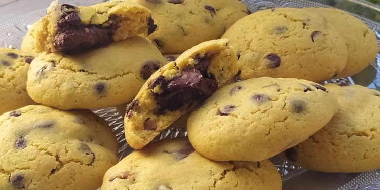 Cookies με σοκολάτα και γέμιση μερέντας