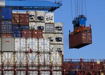 Βρετανία: Διαταραχές στην εφοδιαστική αλυσίδα λόγω της απεργίας στο μεγαλύτερο λιμάνι εμπορευμάτων