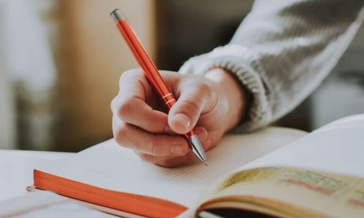Δημόσια ΙΕΚ: Πότε ξεκινούν οι εγγραφές – Τα δικαιολογητικά