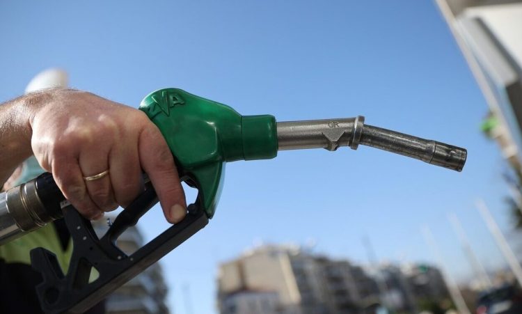 Fuel Pass 2: Ξεκίνησαν οι πληρωμές – Έχουν ήδη πιστωθεί σχεδόν 24 εκατ. ευρώ