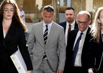 Δίκη Ράιαν Γκιγκς: «Οι μελανιές έγιναν κατά τη διάρκεια άγριου σεξ», υποστήριξε η πλευρά του Ουαλού