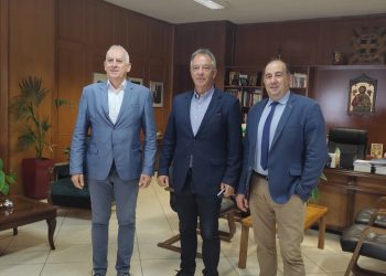 Μιχαλάκης: Είμαστε στο πλευρό της εκπαιδευτικής και μαθητικής κοινότητας