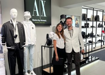 Tο KARAKIKES shopping center επίσημος διανομέας Emporio Armani στα Τρίκαλα