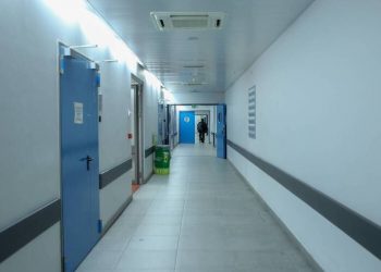 Λάρισα: 40χρονος θετικός στην ευλογιά των πιθήκων – Νοσηλεύεται σε θάλαμο αρνητικής πίεσης