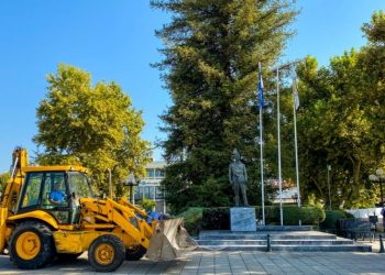 Ξεκίνησε η ανάπλαση της κεντρικής πλατείας στα Τρίκαλα