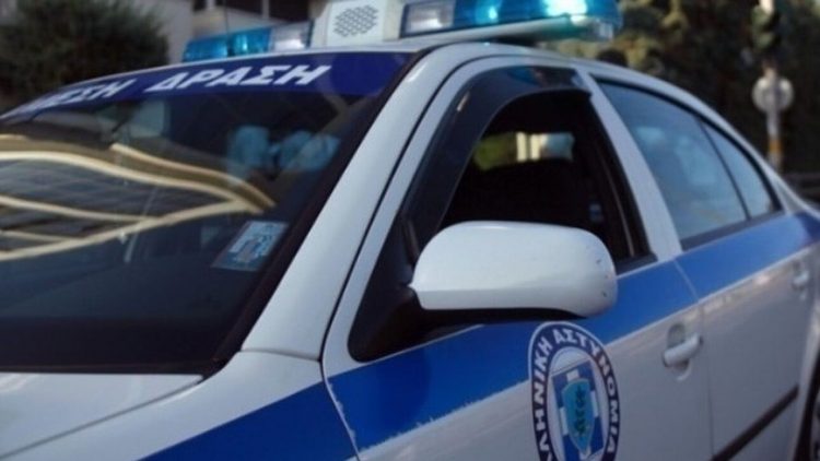 Έκλεψαν από ηλικιωμένη 20.000 ευρώ αλλά συνελήφθησαν σε περιοχή της Πύλης
