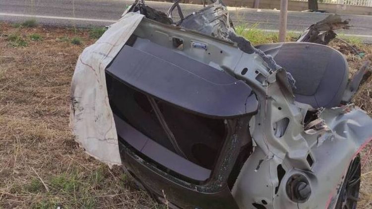 Τραγωδία στο Γαλαξίδι: Οι δύο νέοι σκοτώθηκαν για να μην πατήσουν νεκρό σκυλάκι στον δρόμο
