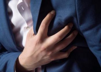 Καρδιά: 11 συμπτώματα που απαγορεύεται να αγνοήσετε
