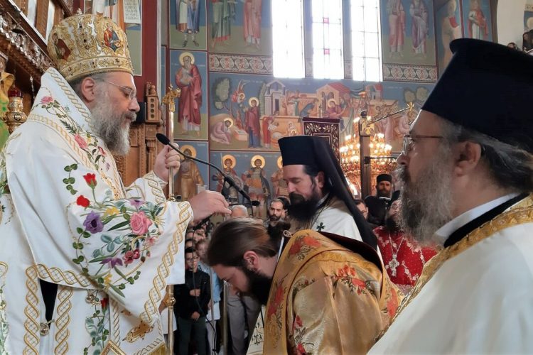 Τρίκκης σε νέο διάκονο: “Η ιερωσύνη δεν είναι επάγγελμα αλλά διακονία αυτοπροσφοράς”