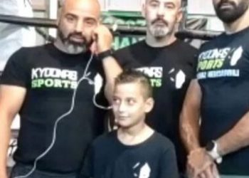 Κρήτη: 8χρονος ακινητοποίησε ληστές – Τον ξάπλωσε κάτω με λαβή από το muay thai