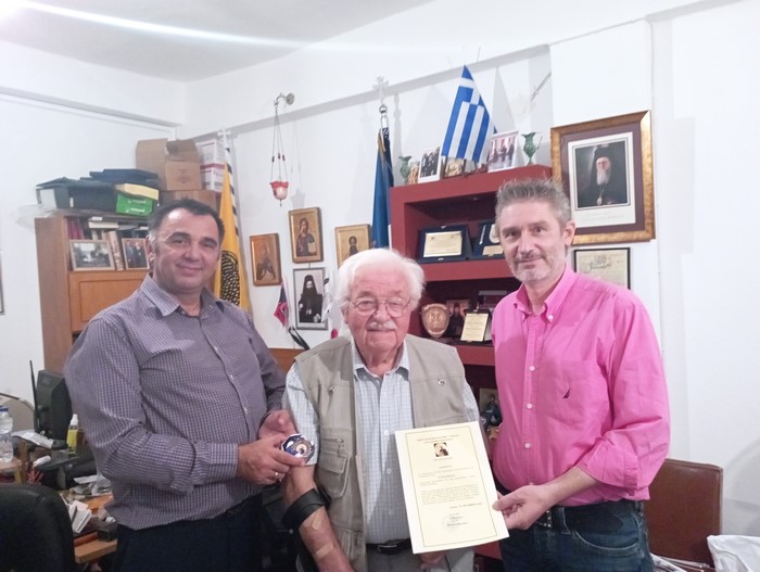 Συνεχίζει την προσφορά του ο Άγγελος Μανώλης ένας από τους παλιότερους Ιεροψάλτες των Τρικάλων