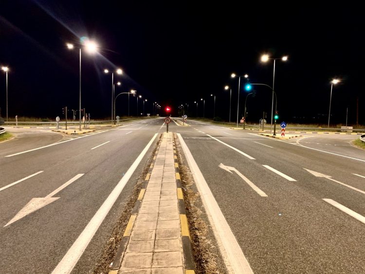 Εξοικονόμηση ετήσιας κατανάλωσης ενέργειας κατά 78% στην Περιφέρεια Θεσσαλίας από την ενεργειακή αναβάθμιση του οδοφωτισμού