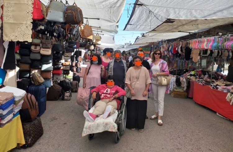 Στο παζάρι η πρώτη φετινή βόλτα του ΚΔΑΠ ΜΕΑ «ΗΦΑΙΣΤΟΣ» του Δ. Τρικκαίων