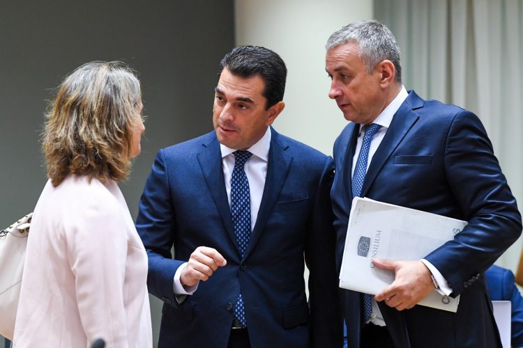 Κώστας Σκρέκας από Βρυξέλλες: «Στηρίζουμε νοικοκυριά και επιχειρήσεις – Η Ευρώπη δεν θα υποκύψει στον ρωσικό εκβιασμό»