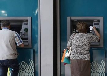 Τελευταία ευκαιρία για πρόωρη σύνταξη με 25ετία στο Δημόσιο