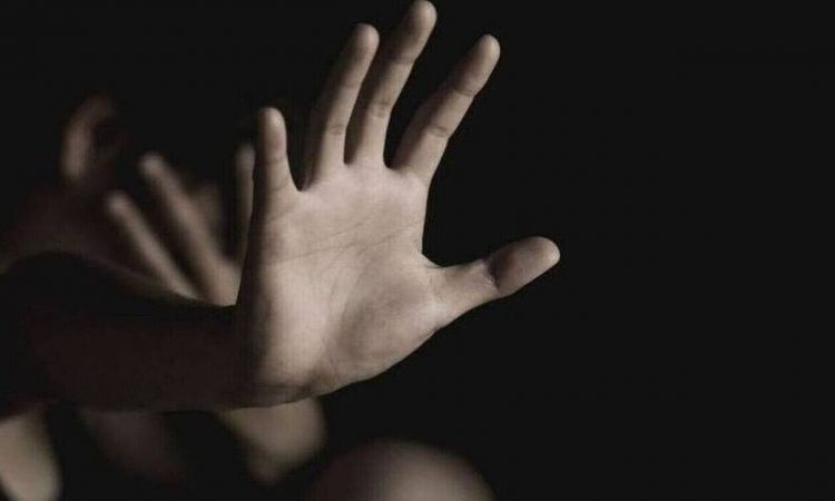 Ηράκλειο: Στον εισαγγελέα ο 46χρονος που κατηγορείται ότι βίασε την 13χρονη κόρη της συντρόφου του