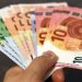 Επιταγή ακρίβειας: Όλα όσα πρέπει να ξέρετε – Οι δικαιούχοι, ποιοι μένουν εκτός, πότε οι πληρωμές