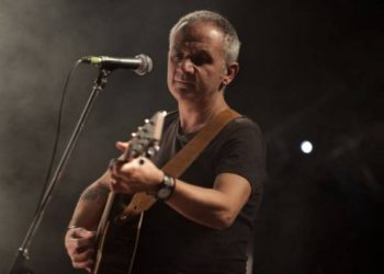 Χρήστος Θηβαίος: Πόσο πολύ σ’ αγάπησα ποτέ δε θα το μάθεις..