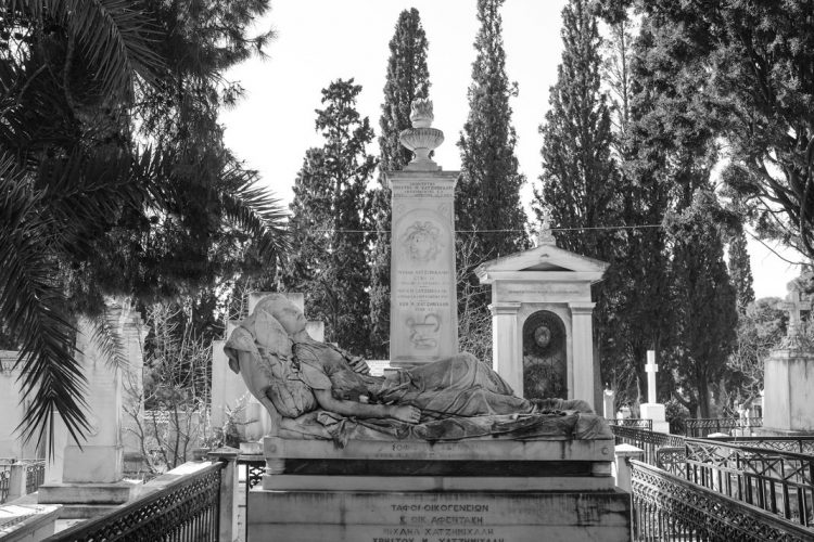 Ποια ήταν η Σοφία Αφεντάκη, η «Κοιμωμένη» του Γιαννούλη Χαλεπά -Ο έρωτας και ο τραγικός θάνατος