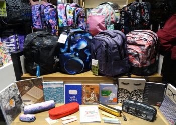 Bιβλιοχαρτοπωλείο «Λαμπρίδης» και είμαστε έτοιμοι για τη νέα σχολική χρονιά με μοδάτες τσάντες και σχολικά