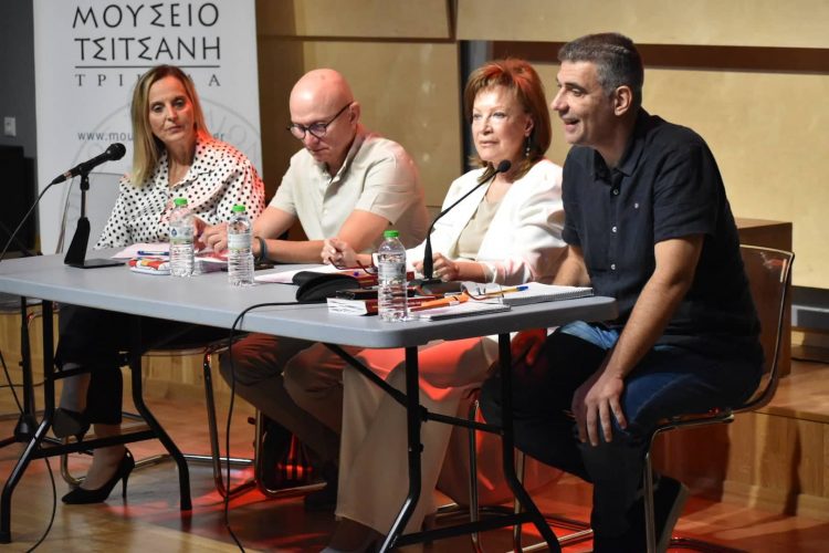 Παρουσιάστηκε στα Τρίκαλα το βιβλίο του καθηγητή Δημήτρη Καλτσώνη με τίτλο «ΤΟ ΚΡΑΤΟΣ ΣΤΗΝ ΚΙΝΑ 1949-2019»