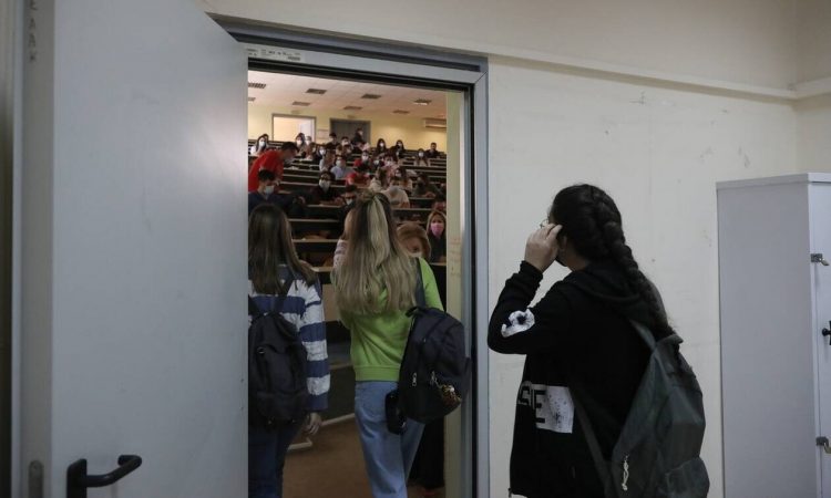 Φοιτητικό στεγαστικό επίδομα: Πώς θα πάρουν 1.000 ευρώ οι σπουδαστές δημόσιων ΙΕΚ