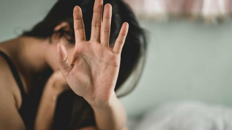 23χρονη Τρικαλινή ΑμεΑ κατήγγειλε ότι τη βίασε ο θείος της – Η μητέρα της την είχε διώξει από το σπίτι