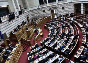 Συνάντηση αντιπροσωπείας  κοινοβουλευτικής ομάδας του ΚΚΕ με τον πρόεδρο της Βουλής για τις υποκλοπές
