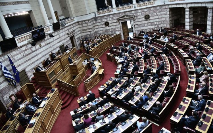Συνάντηση αντιπροσωπείας κοινοβουλευτικής ομάδας του ΚΚΕ με τον πρόεδρο της Βουλής για τις υποκλοπές