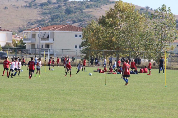 Όμορφη ποδοσφαιρική δράση για τα παιδιά του ΑΟ Τρίκαλα και του ΑΟ Καρδίτσας